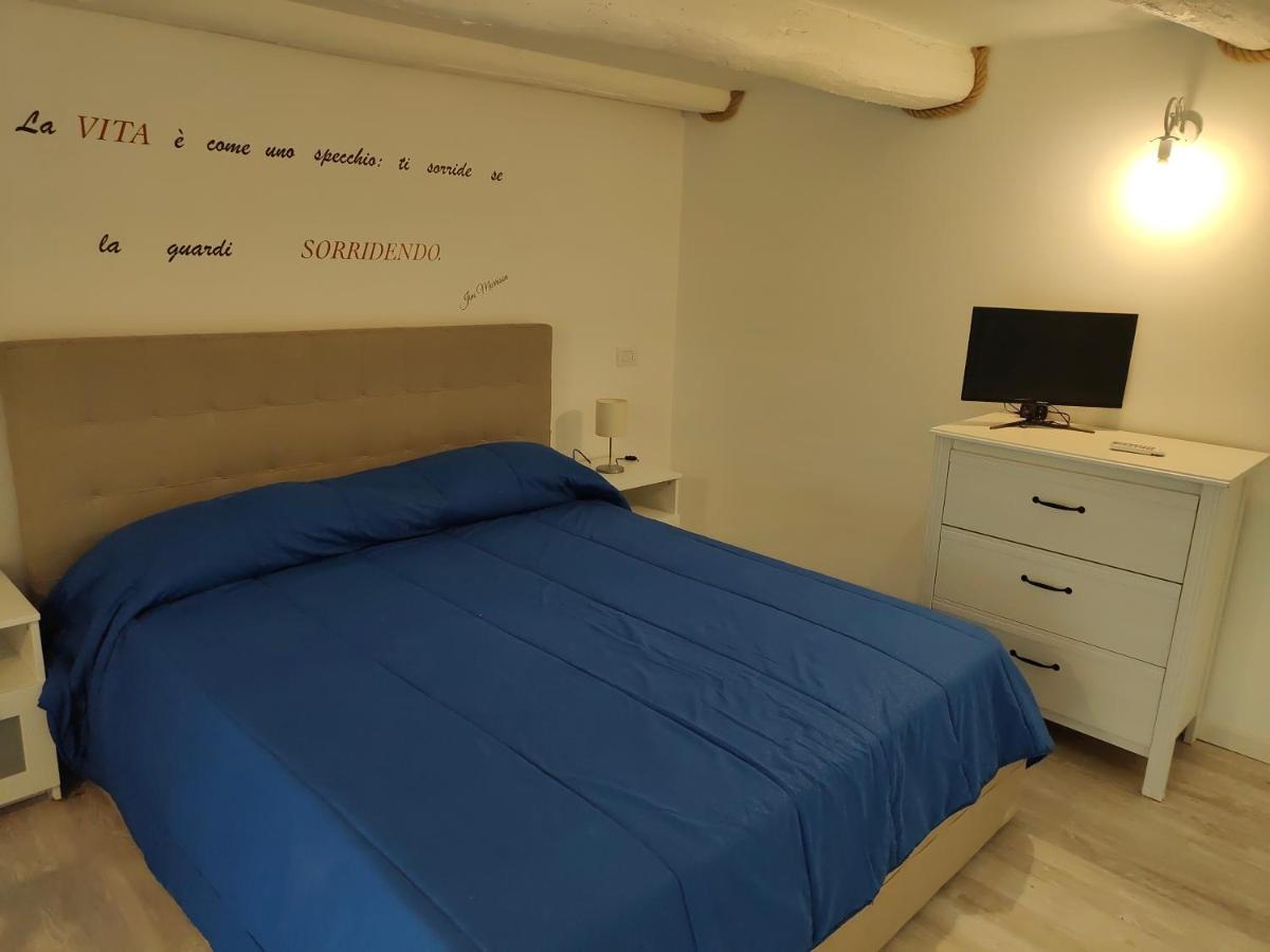 Apartamento Il Geco Nápoles Exterior foto